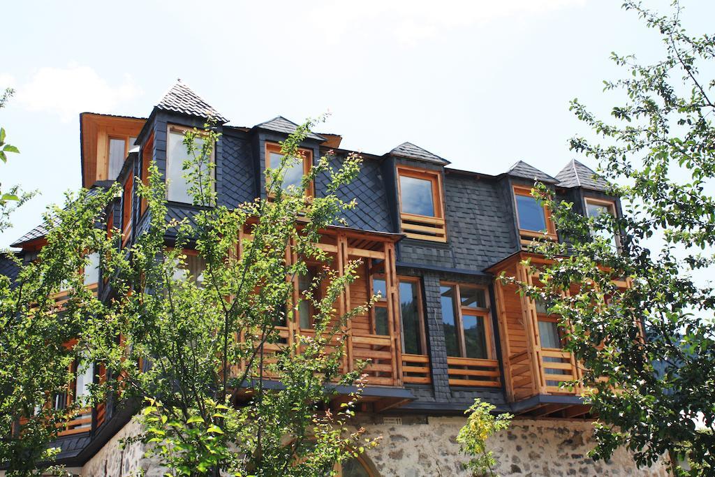 Hotel Old Seti Μέστια Εξωτερικό φωτογραφία